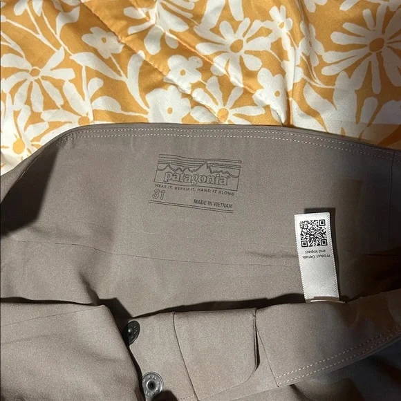 Patagonia Men’s Dirt Roamer Bike Shorts - Picture 3 of 6